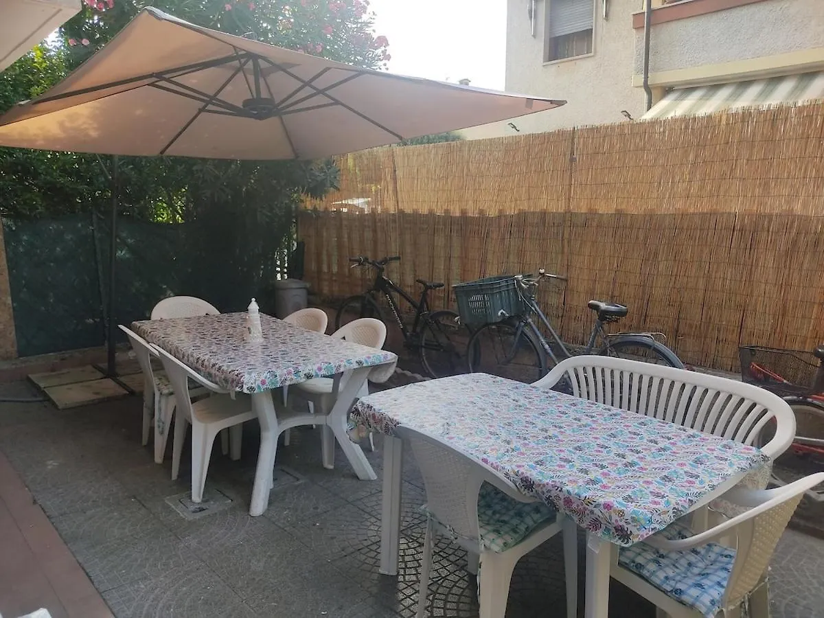 Apartment From Ire E Ale Torre del Lago Puccini Italy